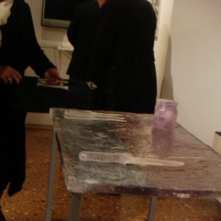 In my flesh, 2008/2009, opera di Dania Zanotto, resina, sale