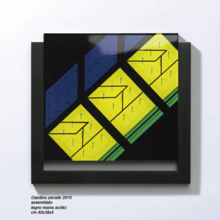 Iler Melioli, 2010, resina, legno, pigmenti, cm 40x38x4