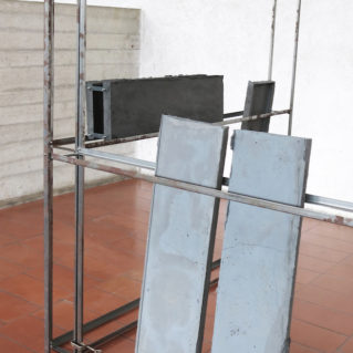 Cristina Treppo, 2019, ferro, resina-cemento, due moduli da 150x150x15 cm