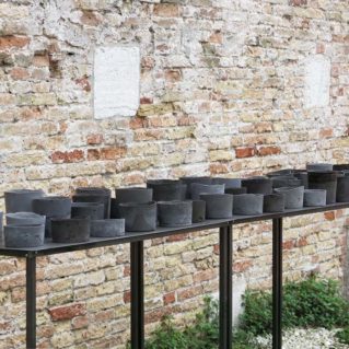 Cristina Treppo, 2019, resina-cemento, strutture di ferro, 113x306x44cm, opera permanente per Spazio Thetis, Venezia