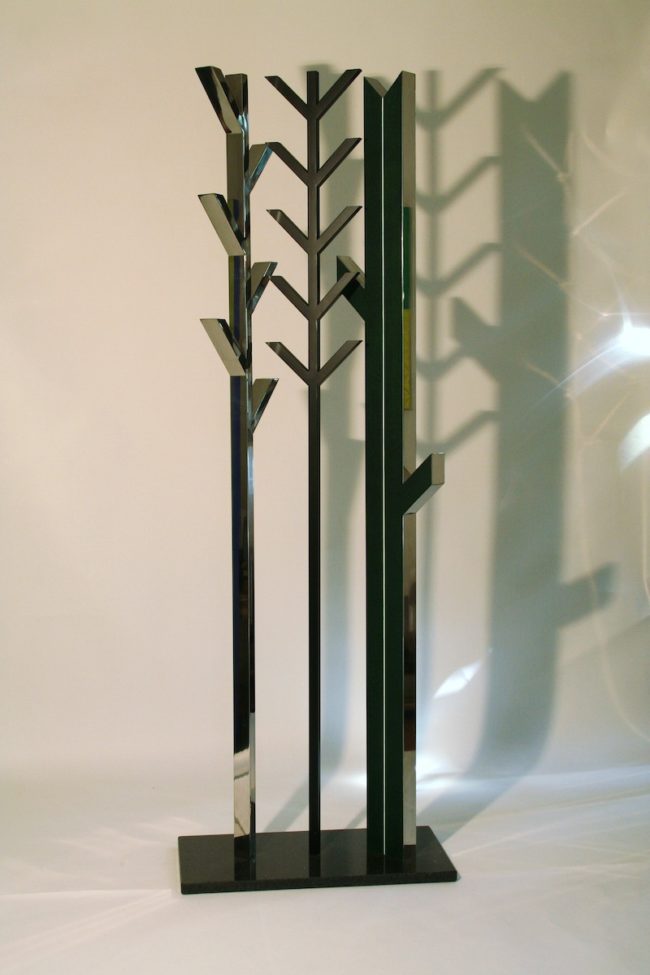 Scultura in alluminio policromo di Iler Melioli