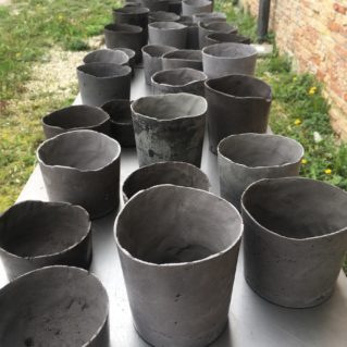 Cristina Treppo, 2019, resina-cemento, strutture di ferro, 113x306x44cm, opera permanente per Spazio Thetis, Venezia