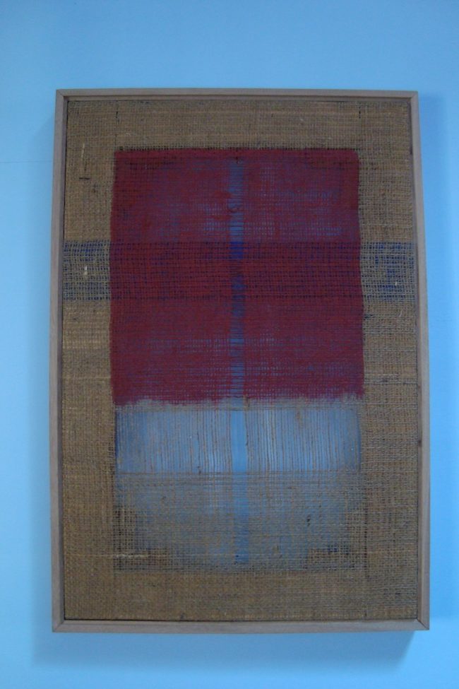 Salvatore Emblema, 1974, detessitura, tecnica mista su tela di juta, cm 40x60